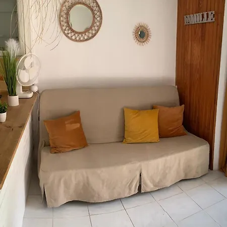 Apartment Bright With Small Terrace