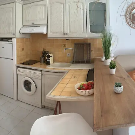 Apartment Bright With Small Terrace