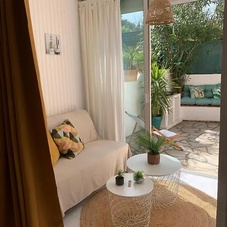 Bright With Small Terrace